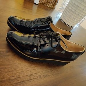 EUC Patent Leather Oxford